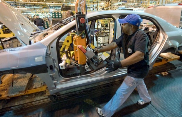 GM investiert Milliarden in Werke 
