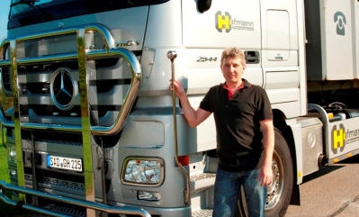 Held der Straße: Trucker rettet Trucker 