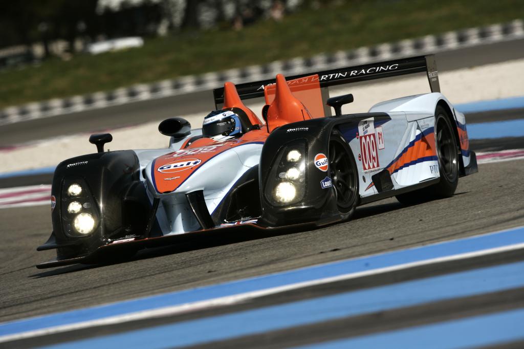 Hella Scheinwerfer kommen beim Aston Martin Racing Team zum Einsatz