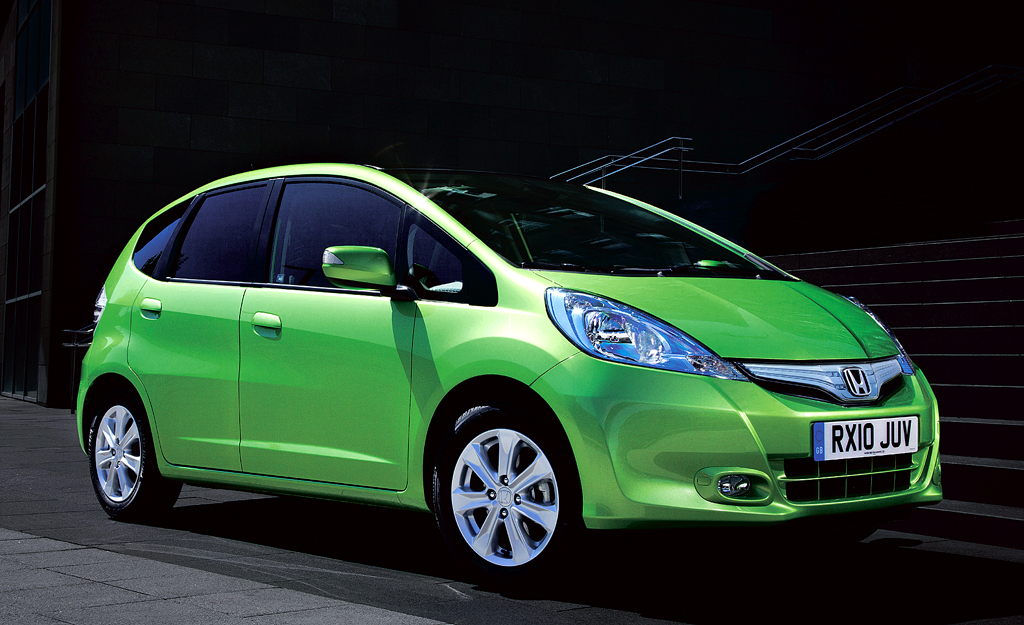 Honda Jazz: Dieses Grün ist dem Jazz Hybrid vorbehalten, der sich sonst nur in optischen Details vom Jazz mit Verbrennungsmotor unterscheidet. 