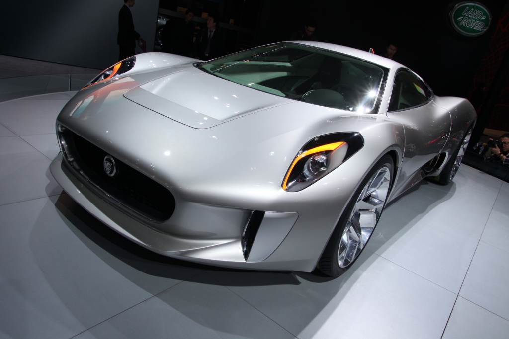 Jaguar X-C75.