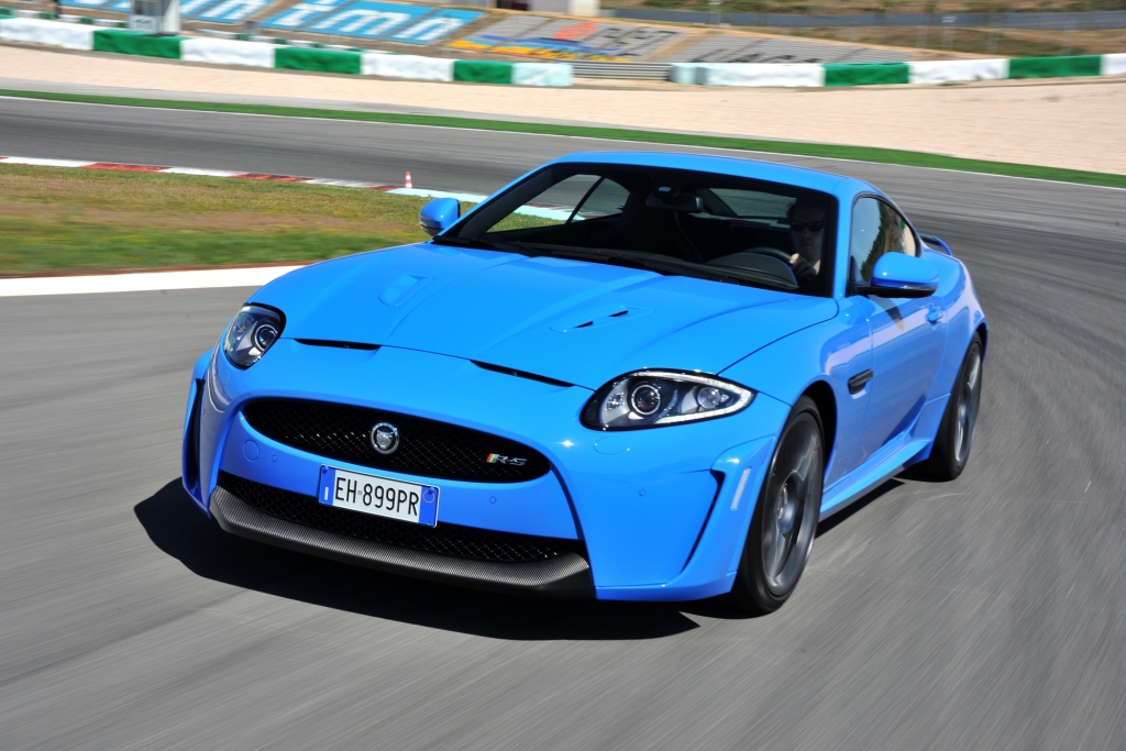 Jaguar XKR-S - Willkommen im Club 300