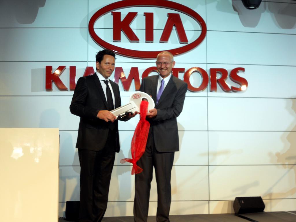 Kia und Dinnebier 