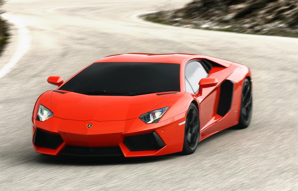 Lamborghini Aventador LP 700-4.
