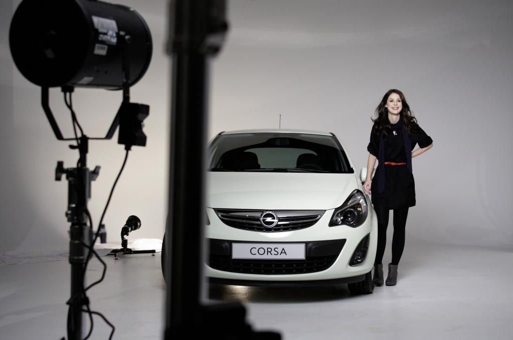 Markenbotschafterin Lena bringt den Opel Corsa in Schwung