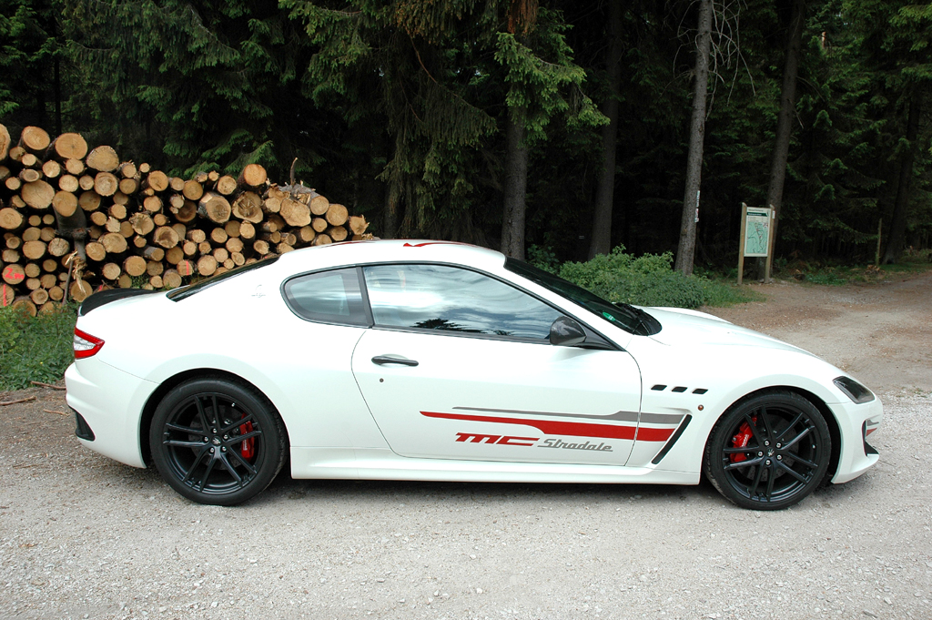 Maserati GranTurismo MC Stradale: Und so sieht der Flitzer von der Seite aus.