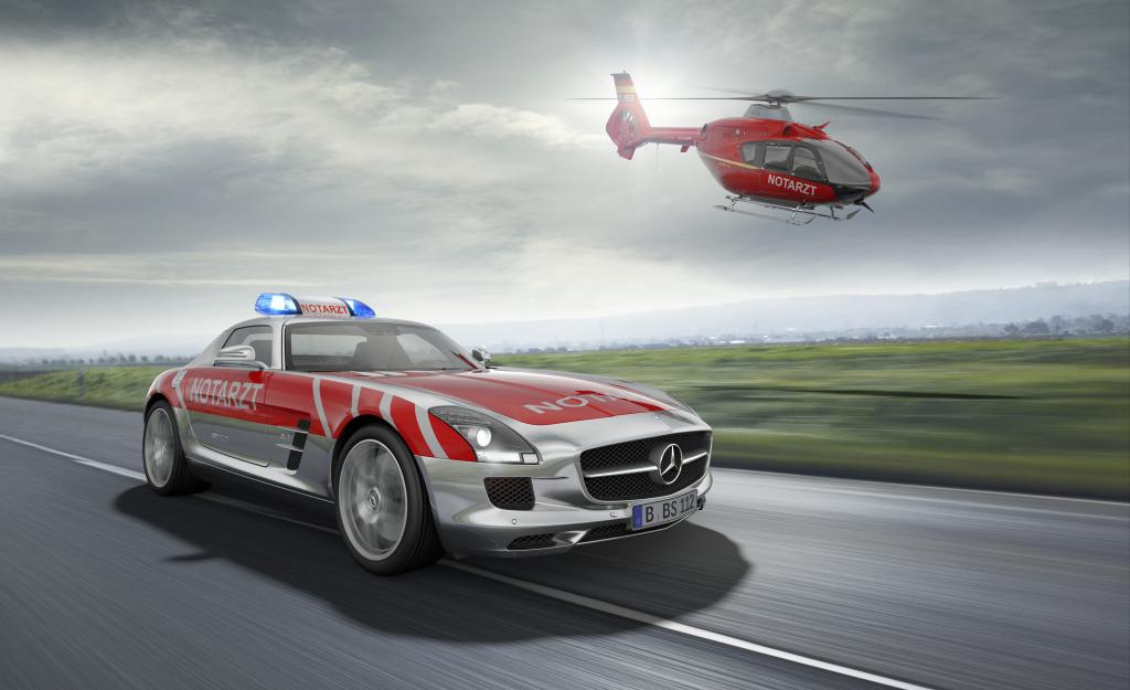 Mercedes-Benz zeigt SLS AMG für den Notarzt