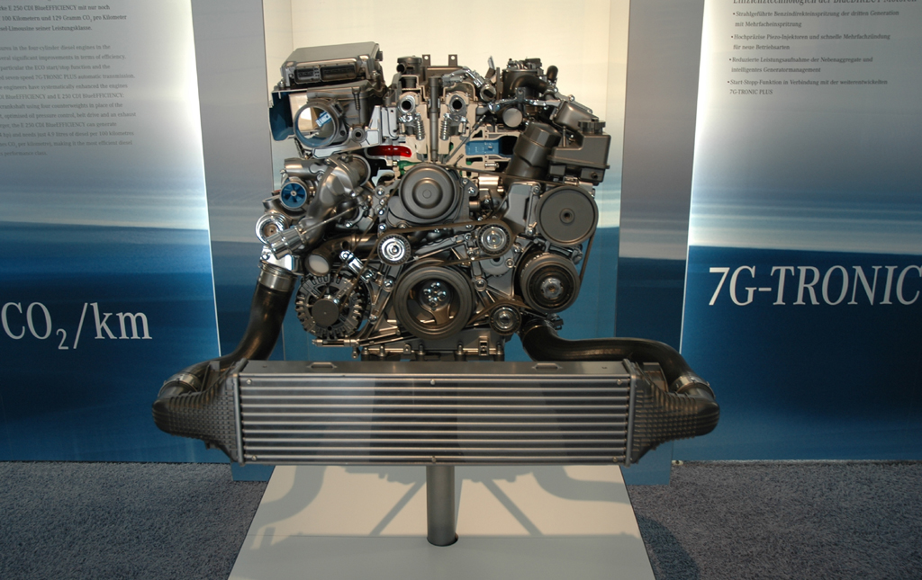 Mercedes-E-Klasse 2011, hier als 2,2-Liter-Turbodiesel-Vierzylinder. 