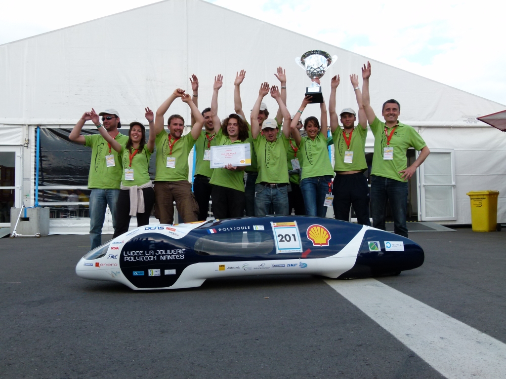 Mit acht Litern Benzin um die Welt – Der Shell Eco-Marathon Europe 2011