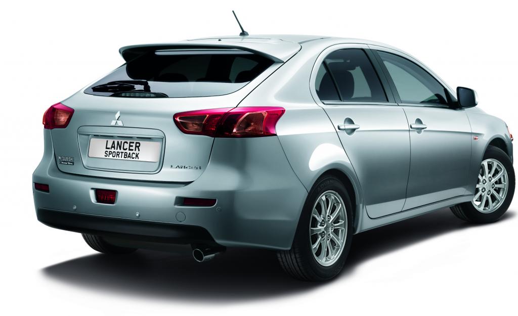 Mitsubishi Lancer „Xtra“.