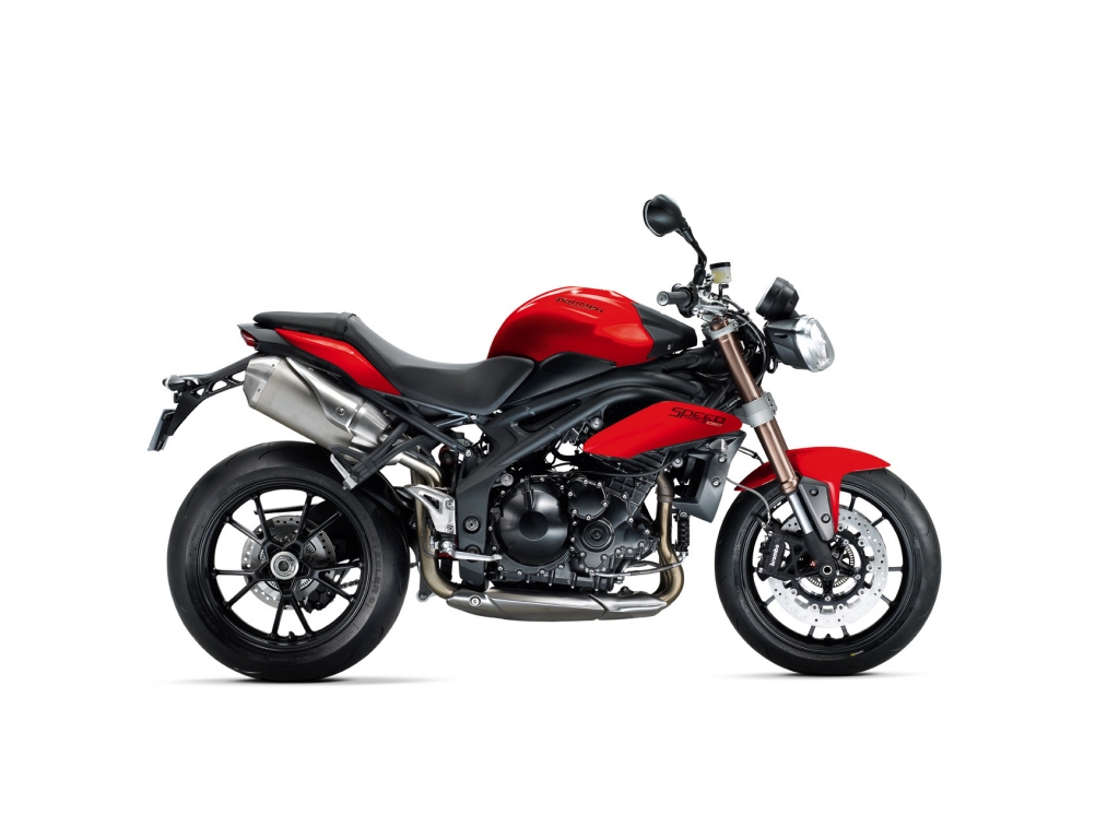 Motorradtest: Triumph Speed Triple - Schau mir in die Augen