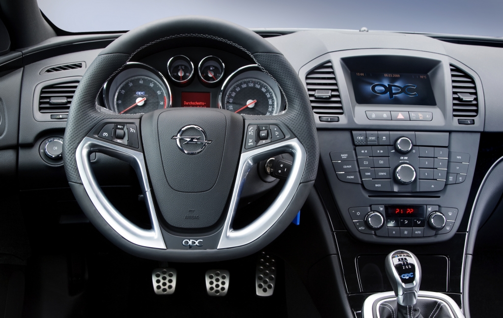 Opel Insignia OPC „Unlimited“.