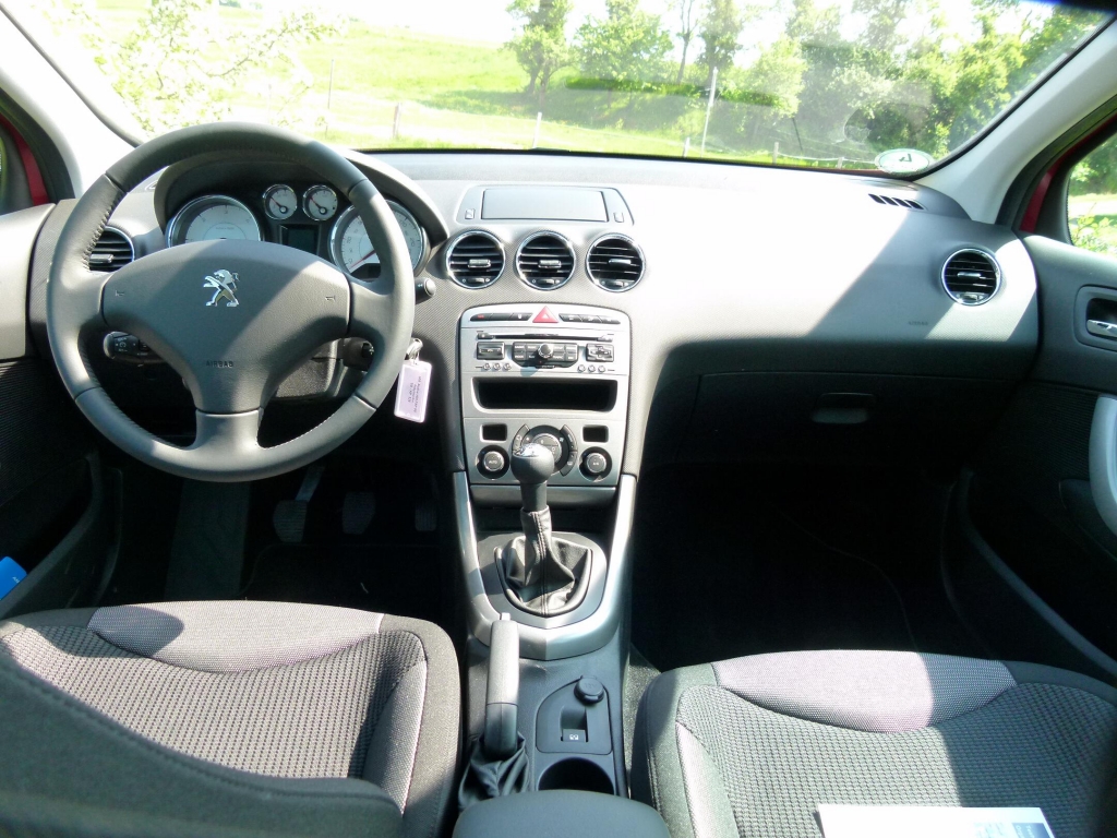 Peugeot 308 deutlich aufgewertet – Sondermodelle starten mit Preisvorteil