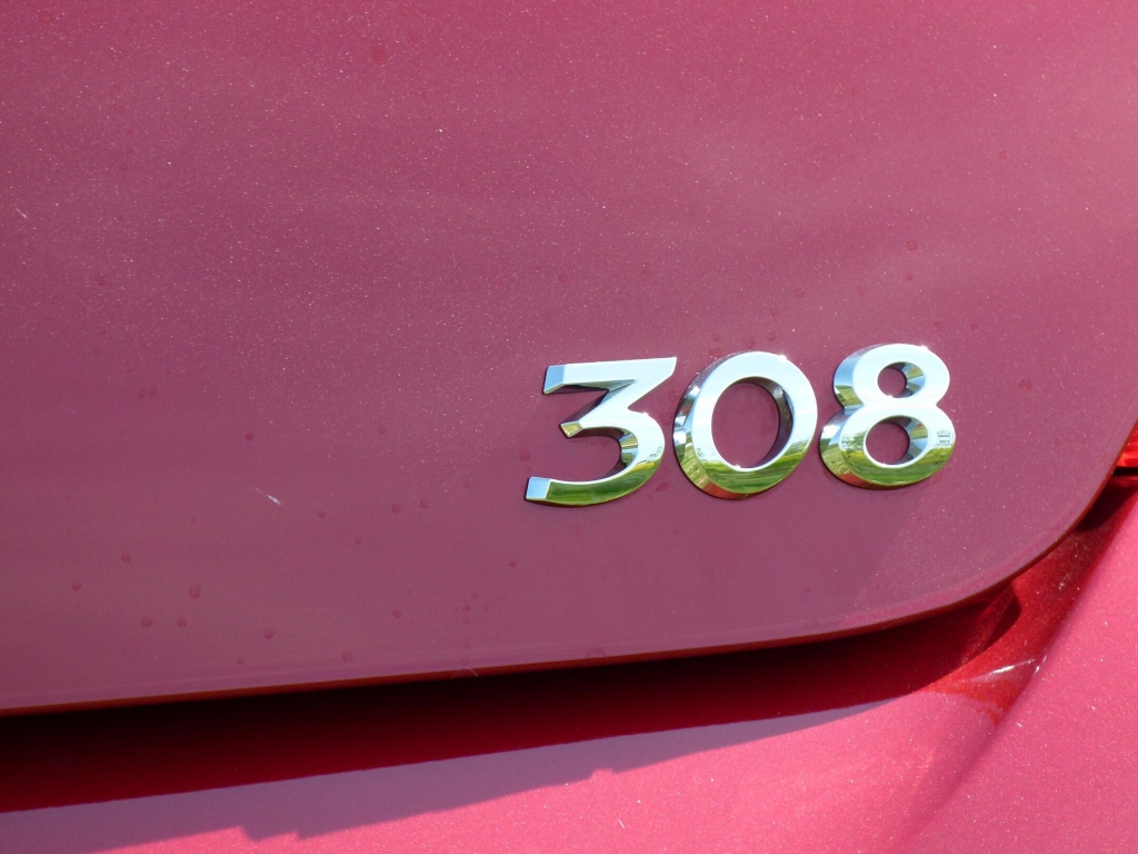 Peugeot 308 deutlich aufgewertet – Sondermodelle starten mit Preisvorteil