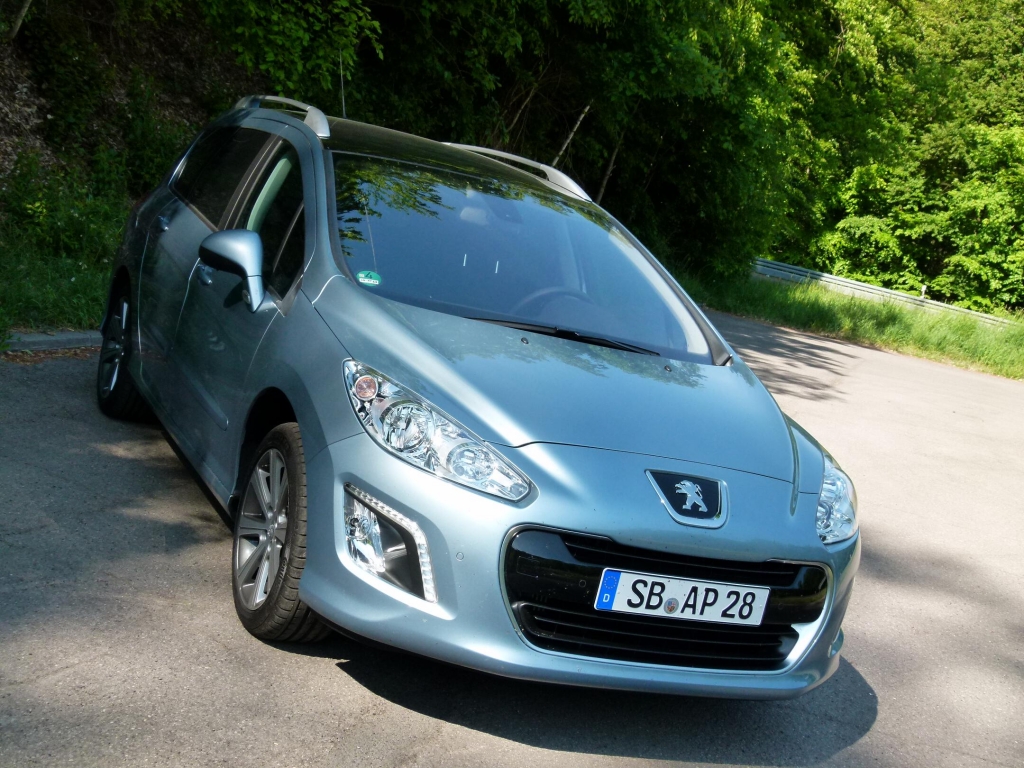 Peugeot 308 deutlich aufgewertet – Sondermodelle starten mit Preisvorteil
