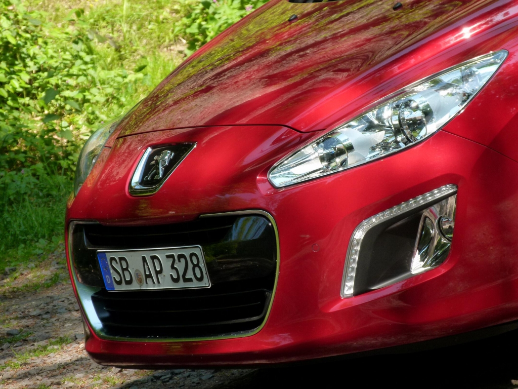 Peugeot 308 deutlich aufgewertet – Sondermodelle starten mit Preisvorteil