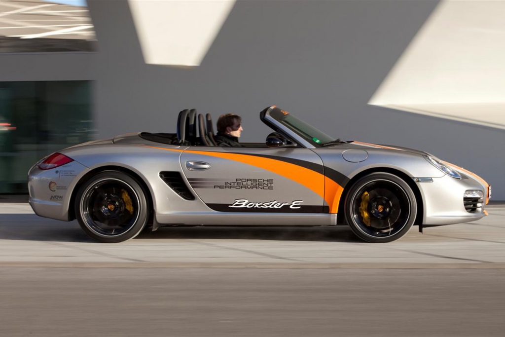 Porsche Boxster E - Sauberes Vorspiel 