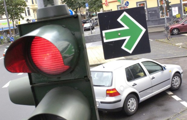Ratgeber Ampel - Rot-Regel gilt nicht immer