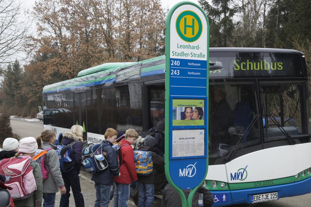 Ratgeber - Vorsicht an Bushaltestellen