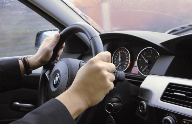 Recht: Aus Tiefgarage ausfahrende Autos bei Unfall meist schuldig 