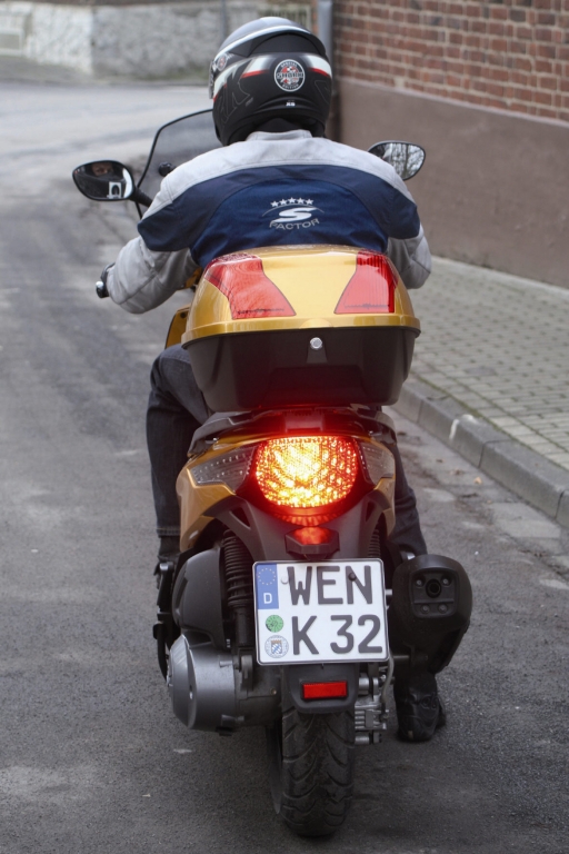 Roller-Fahrbericht Kymco People GT 300i: People are People 