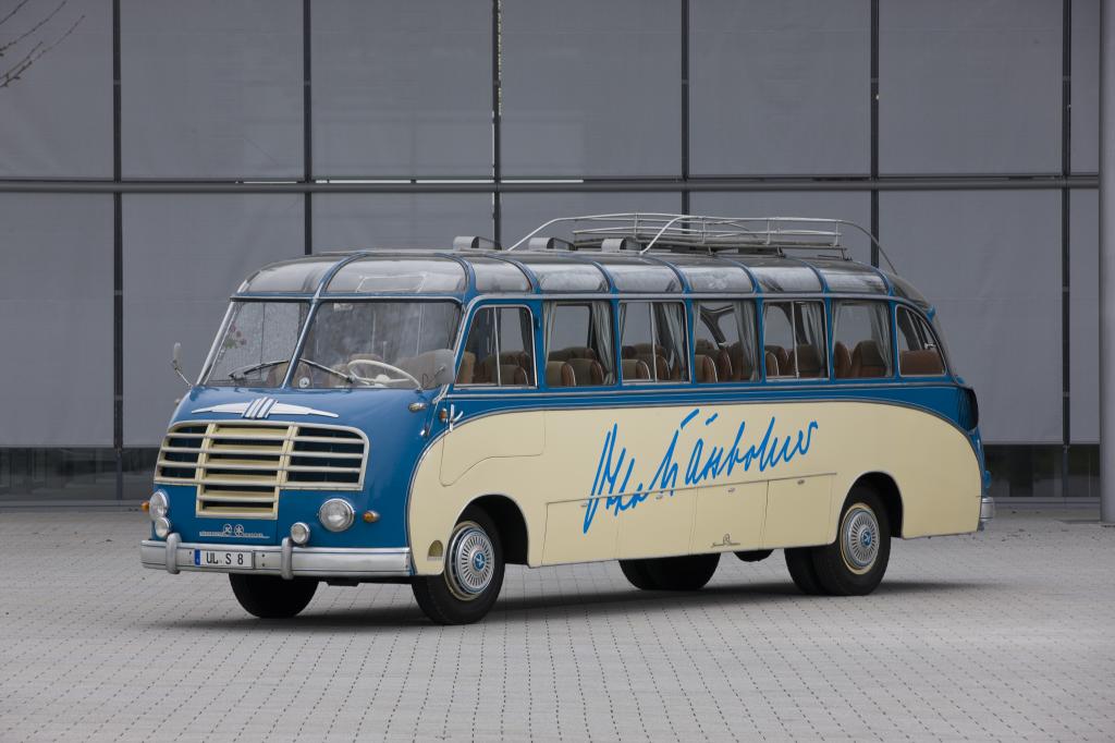 Setra S 8 (1951).