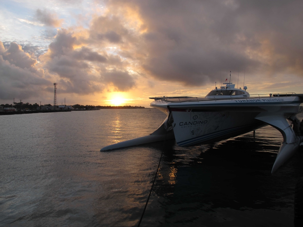 TÛRANOR PlanetSolar auf Tonga eingetroffen
