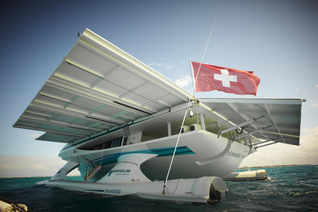 TÛRANOR PlanetSolar mit Kurs auf Neukaledonien