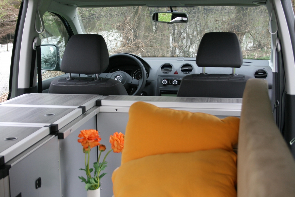 TERRA CAMPER präsentiert VW Caddy Maxi als Reisemobil