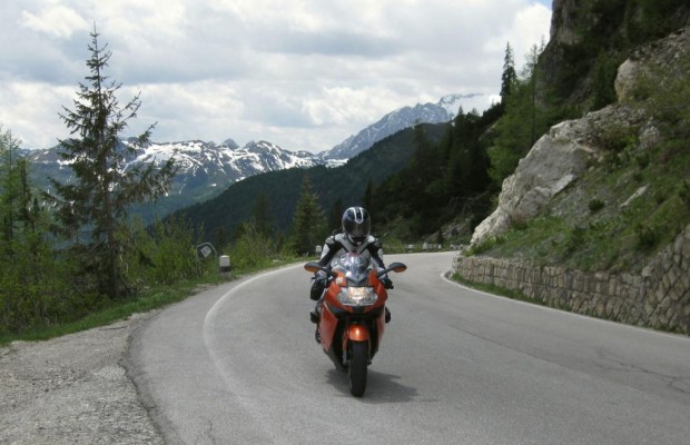 Tipp zur Motorrad-Reise: Mautpickerl vorab kaufen 