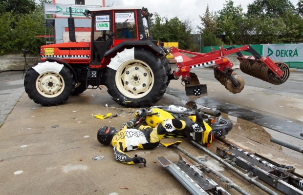 Traktorunfälle - Tödliche Gefahr für Biker