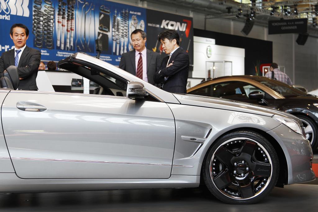Tuning World B odensee: Ein von Lorinser veredeltes Mercedes-Benz E-Klasse Cabriolet.