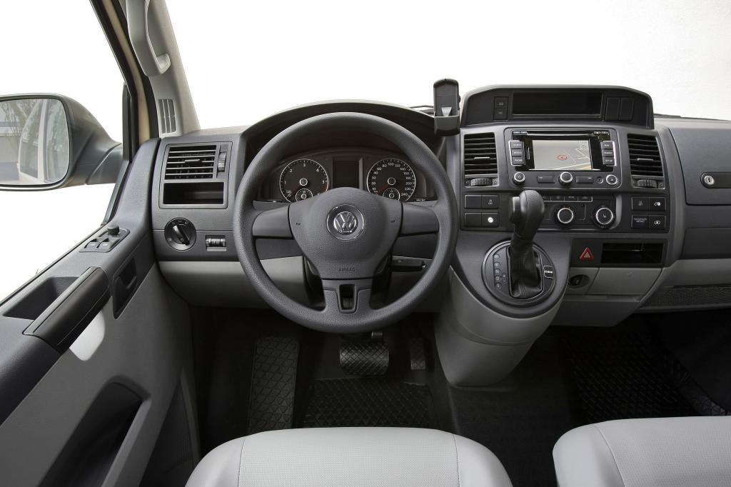 Volkswagen Caravelle Taxi.
