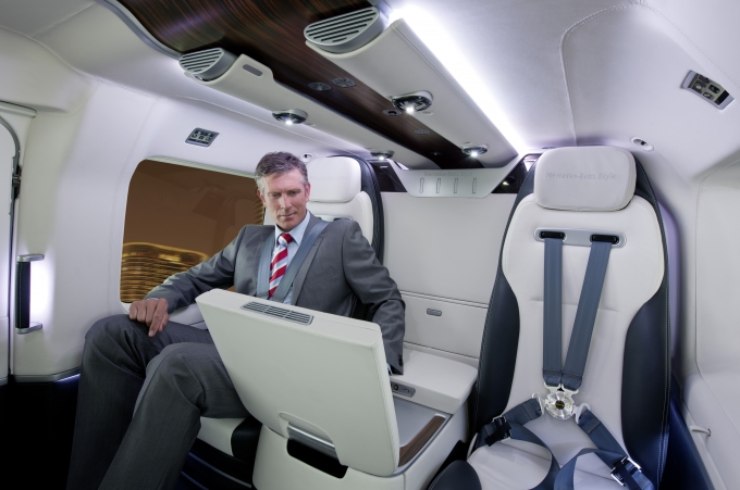 Weltpremiere Helicopter EC145 „Mercedes-Benz Style“ auf Luftfahrtmesse in Genf