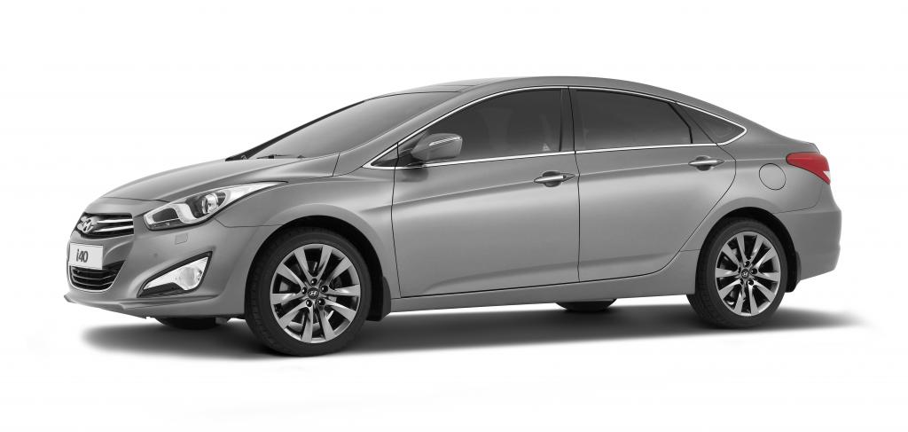 Weltpremiere für i40 Limousine in Barcelona
