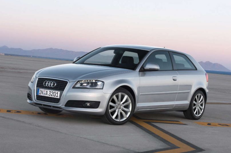 Wer dagegen einen konventionellen Antrieb bevorzugt, wählt den Audi A3 mit 77 kW/105 PS starkem 1,6-Liter-Turbodiesel.