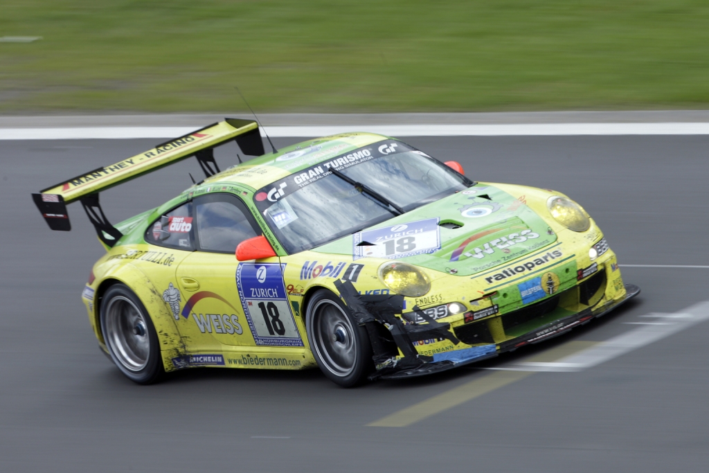 24-Stunden-Rennen: Porsche gewinnt vor BMW und Audi