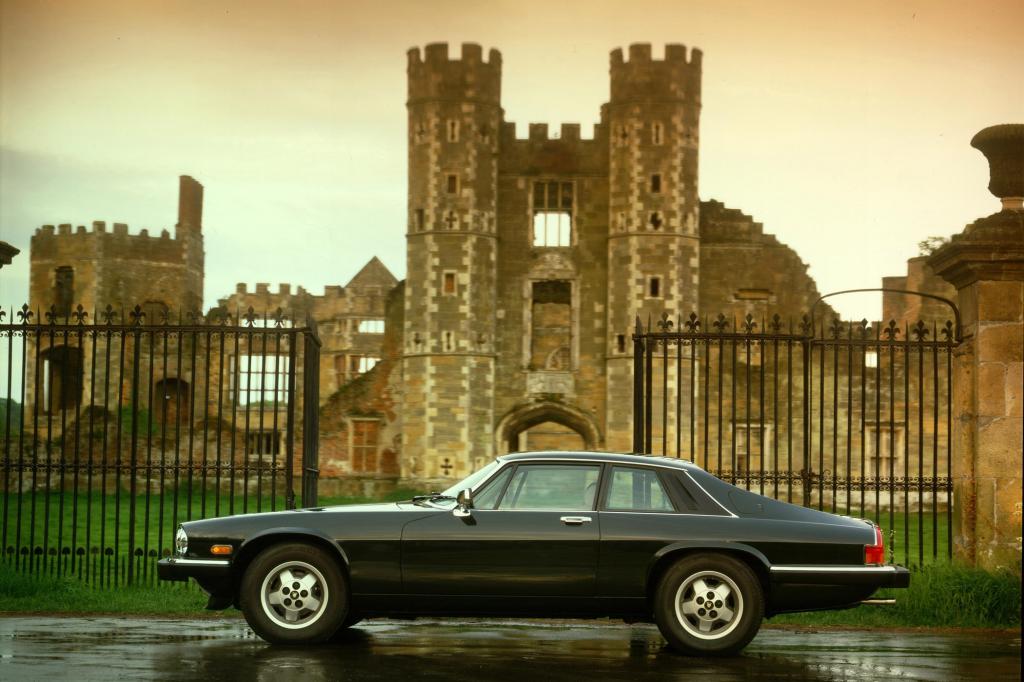Auch das XJS-Coupé gab es auch mit V12
