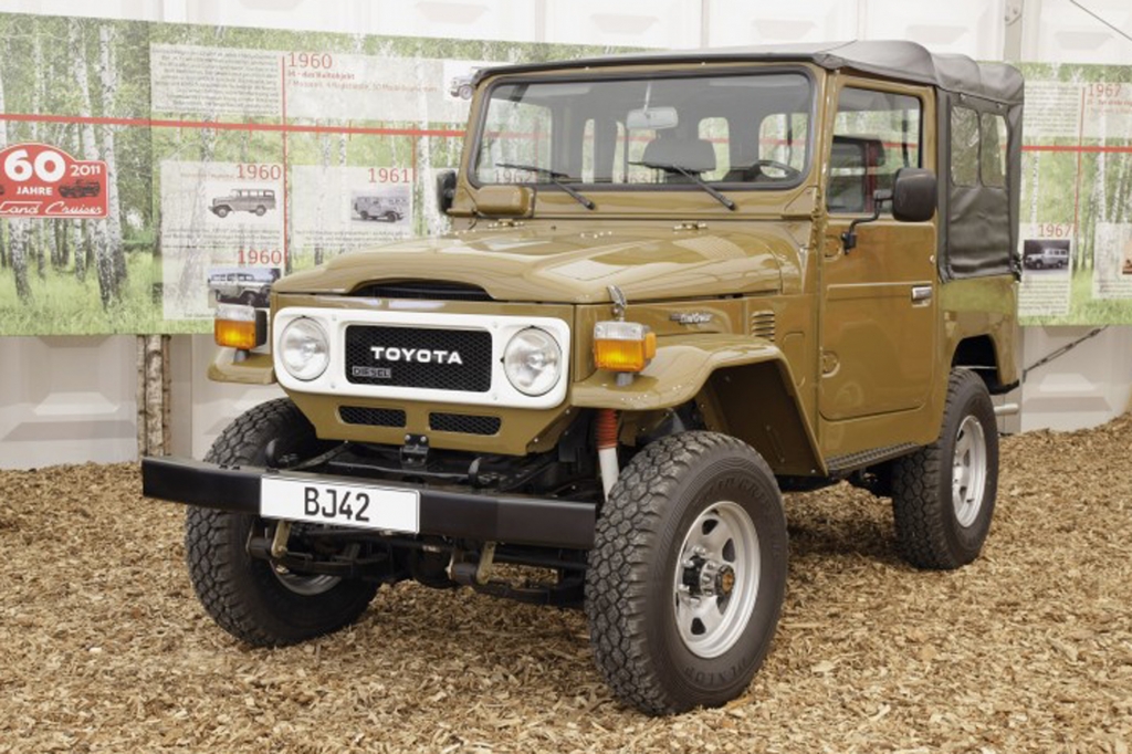 Auch ein Land Cruiser geht an den Start. 