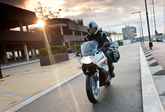 BMW F 800 ST: Sportlich touren