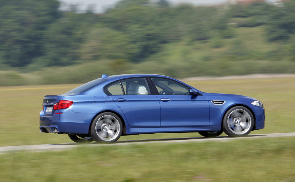 BMW M5.