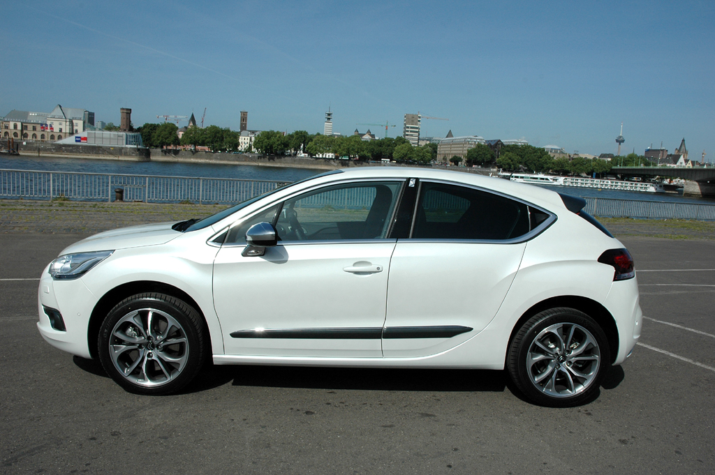Citroën DS4: Und so sieht der zweite DS von der Seite aus, der dritte, der DS5, folgt.