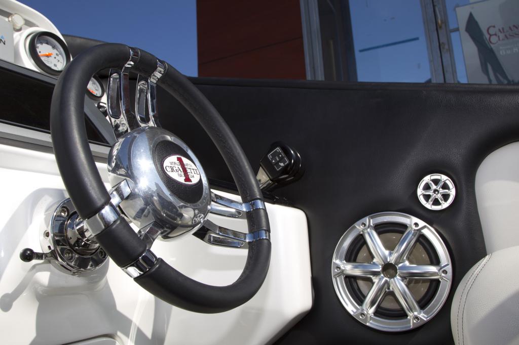 Dagegen ist der SLS (13,2 l/100 km) ein echter Knauser