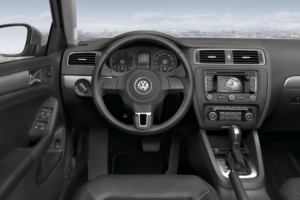 Das Cockpit entspricht dem Golf