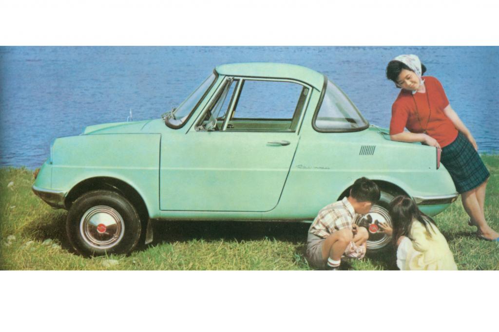 Das Mazda R360 Coupé ist ein echter Winzling