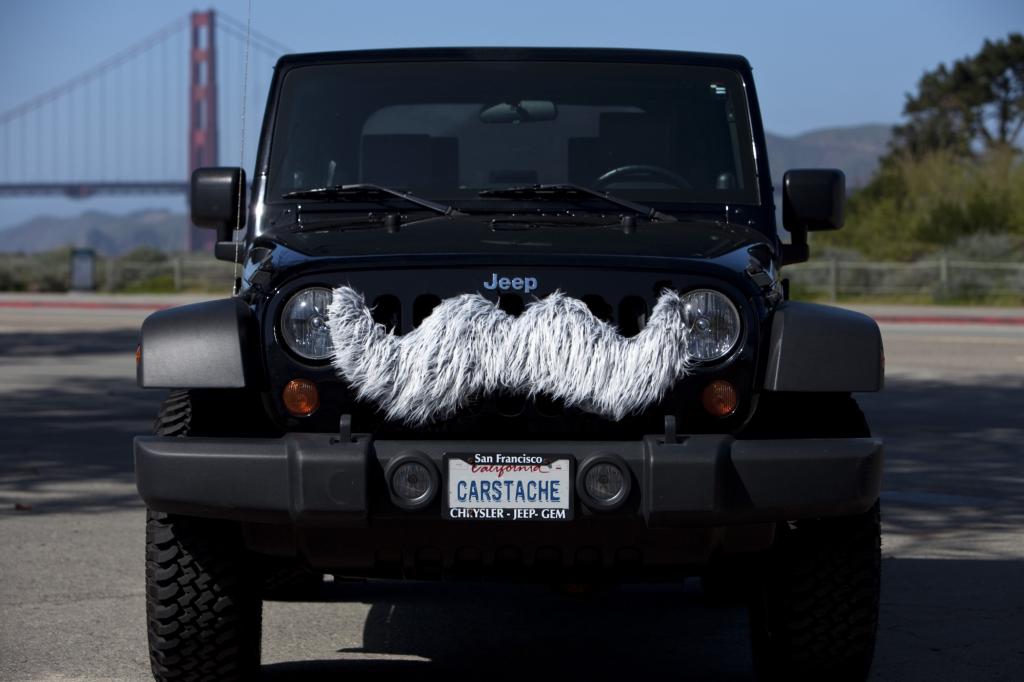 Dem Jeep steht das Elder-Statesman-Grau