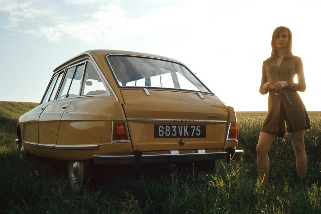 Der Ami8 tritt ab 1969 in die Fußstapfen des Ami6 und begründet den Trend zur Schräghecklimousine. Ein Weg, den auch Wettbewerber Renault damals verfolgt. 