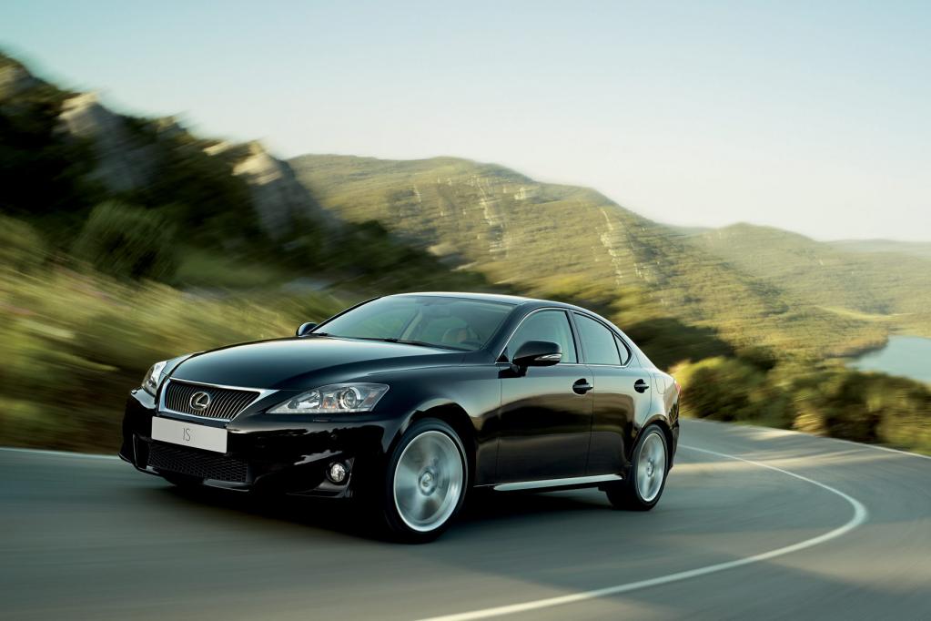 Der Lexus IS stellt seine Kunden besonders zufrieden. 