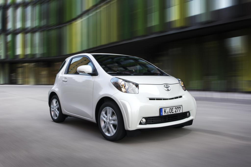 Der Toyota iQ ist nur wenig länger als ein Smart