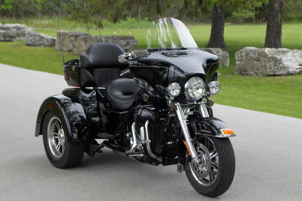 Ein großes Gerät: die Harley-Davidson Tri Glide Ultra Classic. 